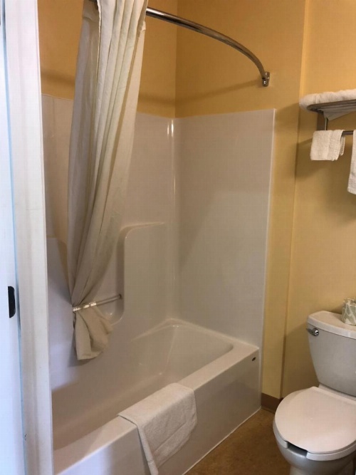 Budget Inn Williamsport image 25